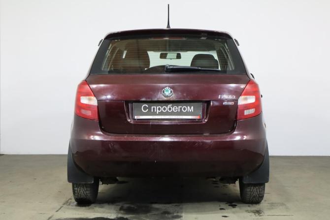 Skoda Fabia II Рестайлинг с пробегом 2012 года, цена 299 000 рублей, 256000 км, хэтчбек, Автокод Объявления