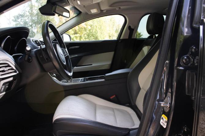 Jaguar XE I с пробегом 2015 года, цена 1 869 000 рублей, 160503 км, седан, Автокод Объявления