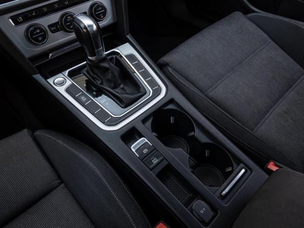 Volkswagen Passat B8 с пробегом 2019 года, цена 2 148 000 рублей, 121977 км, универсал, Автокод Объявления
