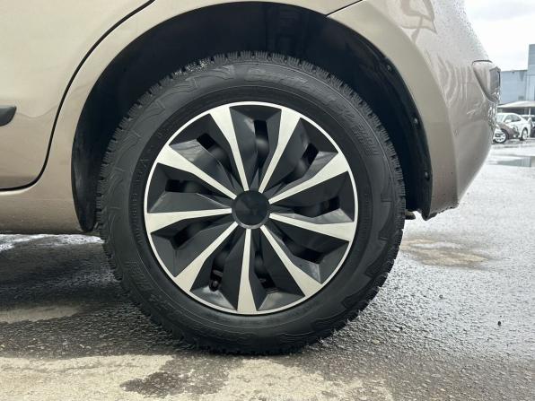 Nissan Note I с пробегом 2006 года, цена 642 000 рублей, 174253 км, хэтчбек, Автокод Объявления