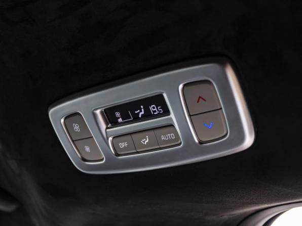 Kia Carnival IV Рестайлинг с пробегом 2024 года, цена 11 300 000 рублей, 26571 км, минивэн, Автокод Объявления
