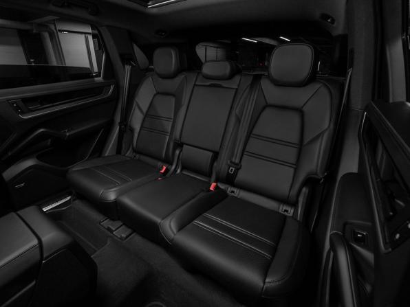 Porsche Cayenne III Рестайлинг с пробегом 2023 года, цена 17 370 000 рублей, 13772 км, внедорожник, Автокод Объявления