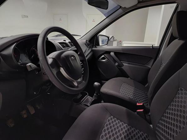 Lada (ВАЗ) Granta I Рестайлинг с пробегом 2022 года, цена 772 000 рублей, 31975 км, седан, Автокод Объявления