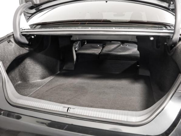 Toyota Avalon V с пробегом 2022 года, цена 3 699 000 рублей, 65124 км, седан, Автокод Объявления