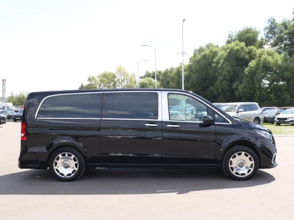 Mercedes-Benz V-Класс III (W447) Рестайлинг с пробегом 2024 года, цена 8 995 000 рублей, 7940 км, минивэн, Автокод Объявления