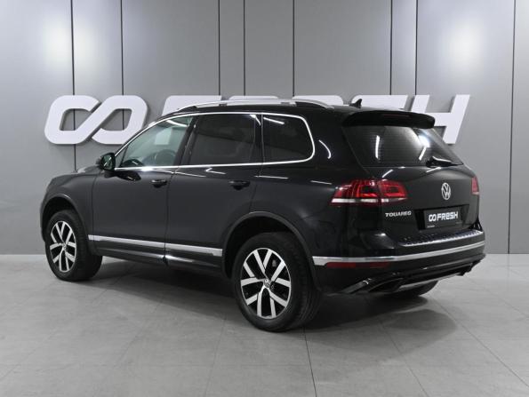 Volkswagen Touareg II Рестайлинг с пробегом 2017 года, цена 3 180 000 рублей, 222969 км, внедорожник, Автокод Объявления