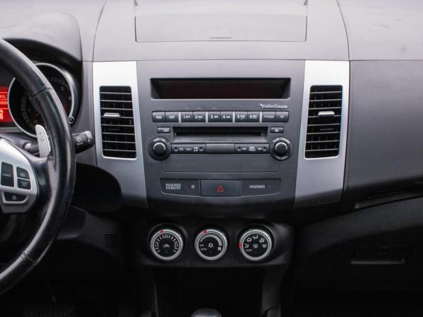Mitsubishi Outlander II с пробегом 2008 года, цена 960 000 рублей, 230798 км, внедорожник, Автокод Объявления