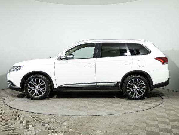 Mitsubishi Outlander III Рестайлинг 2 с пробегом 2017 года, цена 1 869 585 рублей, 132518 км, внедорожник, Автокод Объявления