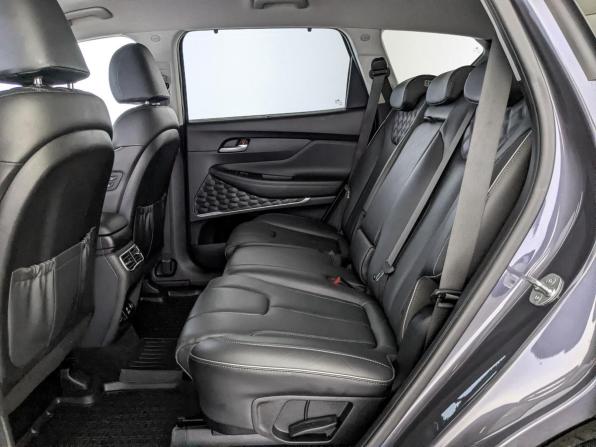 Hyundai Santa Fe IV Рестайлинг с пробегом 2022 года, цена 4 250 000 рублей, 68249 км, внедорожник, Автокод Объявления