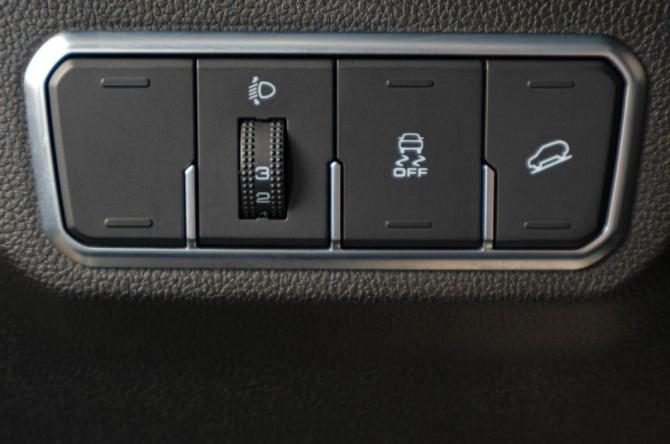 Haval M6 II с пробегом 2023 года, цена 1 899 000 рублей, 44804 км, внедорожник, Автокод Объявления