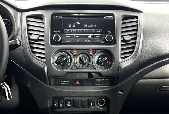 Mitsubishi L200 V с пробегом 2017 года, цена 2 490 000 рублей, 86825 км, offers.body_type.unknown, Автокод Объявления