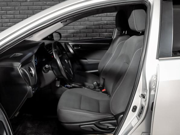 Toyota Corolla XI (E160 E170 E180) Рестайлинг 1 с пробегом 2018 года, цена 1 690 000 рублей, 162779 км, седан, Автокод Объявления