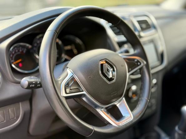 Renault Sandero II Рестайлинг с пробегом 2020 года, цена 1 249 000 рублей, 78000 км, хэтчбек, Автокод Объявления