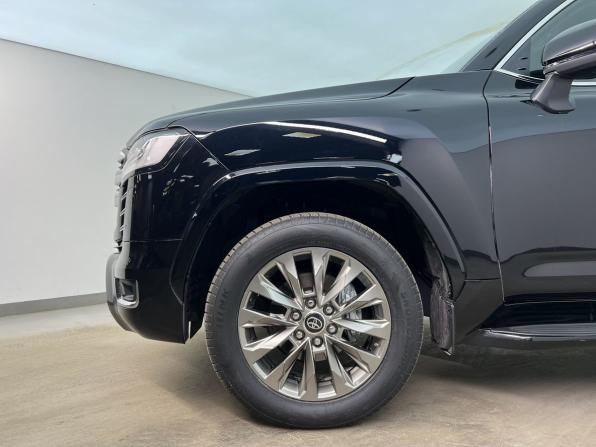 Toyota Land Cruiser 300 Series с пробегом 2023 года, цена 10 990 000 рублей, 19218 км, внедорожник, Автокод Объявления