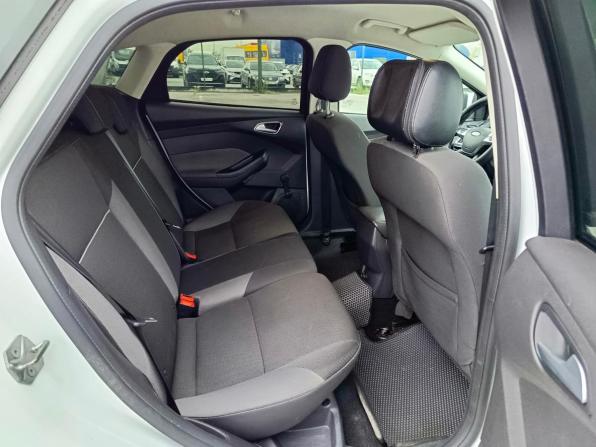 Ford Focus III Рестайлинг с пробегом 2015 года, цена 946 995 рублей, 145048 км, седан, Автокод Объявления