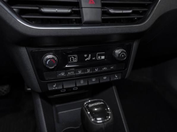 Skoda Rapid II с пробегом 2021 года, цена 1 850 000 рублей, 76674 км, лифтбек, Автокод Объявления