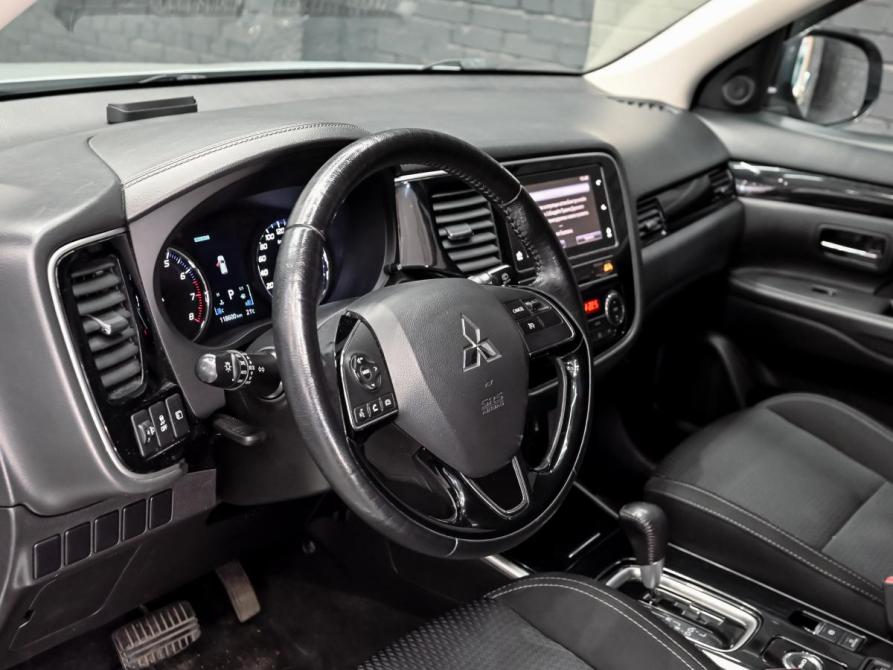 Mitsubishi Outlander III Рестайлинг 3 Екатеринбург  - изображение 18