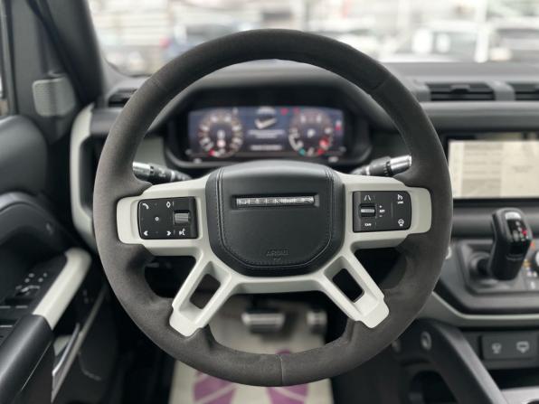Land Rover Defender II с пробегом 2021 года, цена 5 797 000 рублей, 153382 км, внедорожник, Автокод Объявления