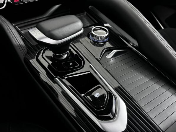 Geely Monjaro I с пробегом 2024 года, цена 3 430 000 рублей, 39581 км, внедорожник, Автокод Объявления