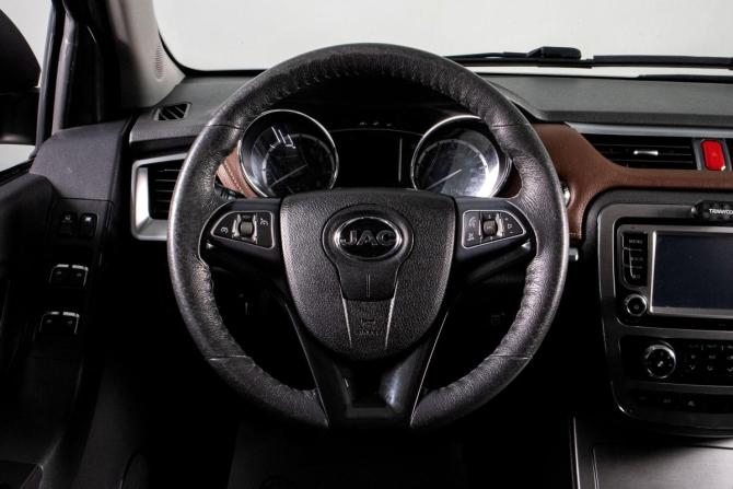 JAC T6 с пробегом 2021 года, цена 1 449 000 рублей, 106000 км, offers.body_type.unknown, Автокод Объявления