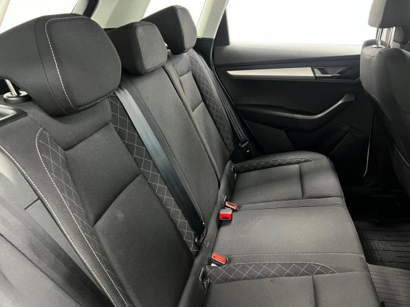 Skoda Karoq I с пробегом 2022 года, цена 2 600 000 рублей, 80203 км, внедорожник, Автокод Объявления