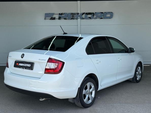 Skoda Rapid I Рестайлинг с пробегом 2018 года, цена 1 250 000 рублей, 83683 км, лифтбек, Автокод Объявления
