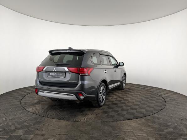 Mitsubishi Outlander III Рестайлинг 3 с пробегом 2019 года, цена 2 850 000 рублей, 48759 км, внедорожник, Автокод Объявления