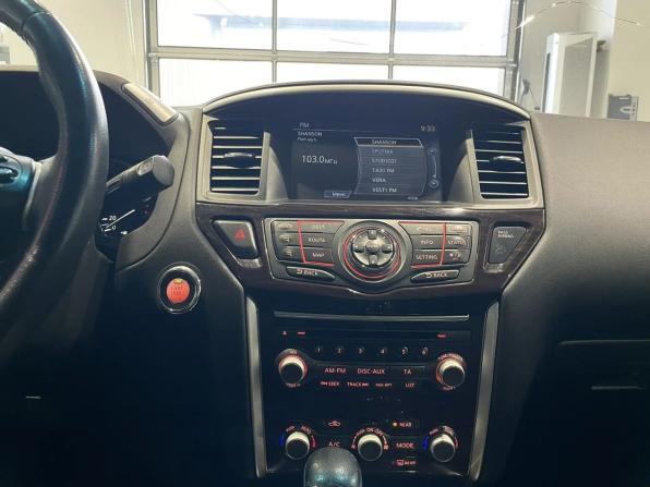 Nissan Pathfinder IV с пробегом 2016 года, цена 1 802 000 рублей, 141000 км, внедорожник, Автокод Объявления