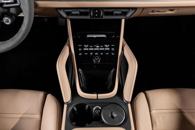 Новый Porsche Cayenne III Рестайлинг 2025 года, цена 20 621 300 рублей, внедорожник, Автокод Объявления