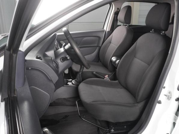 Renault Logan II Рестайлинг с пробегом 2018 года, цена 899 000 рублей, 140233 км, седан, Автокод Объявления