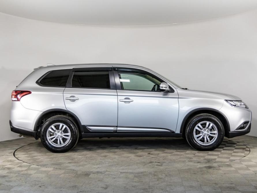 Mitsubishi Outlander III Рестайлинг 3 Санкт-Петербург  - изображение 4