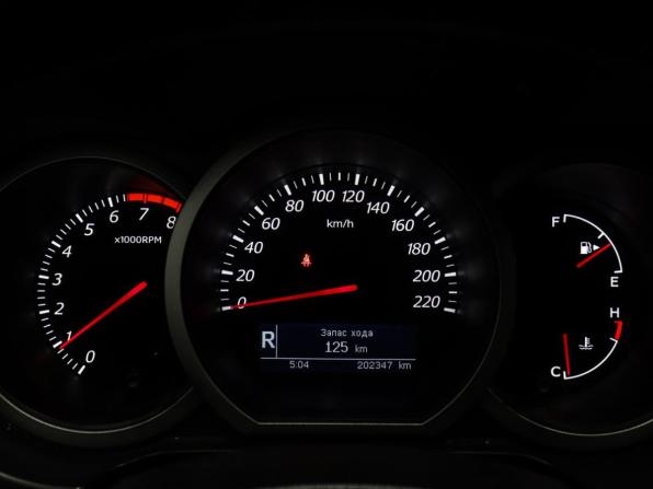 Suzuki Grand Vitara II Рестайлинг с пробегом 2010 года, цена 990 000 рублей, 202345 км, внедорожник, Автокод Объявления