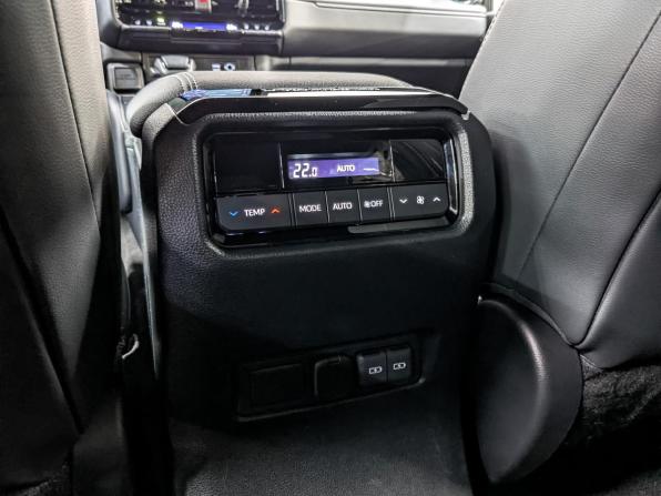 Toyota Land Cruiser Prado 250 Series с пробегом 2024 года, цена 7 850 000 рублей, 15721 км, внедорожник, Автокод Объявления