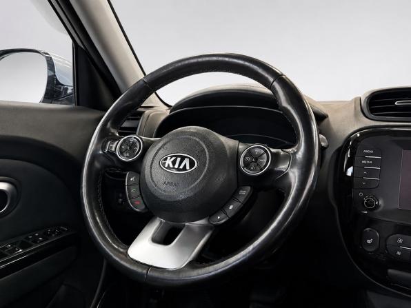 Kia Soul II Рестайлинг с пробегом 2017 года, цена 1 429 000 рублей, 99250 км, хэтчбек, Автокод Объявления