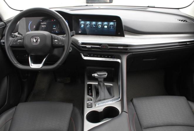 Changan CS35 Plus I Рестайлинг с пробегом 2024 года, цена 2 080 000 рублей, 18975 км, внедорожник, Автокод Объявления