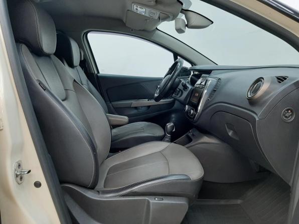 Renault Kaptur I с пробегом 2019 года, цена 1 420 000 рублей, 208148 км, внедорожник, Автокод Объявления