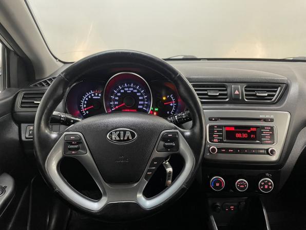 Kia Rio III Рестайлинг с пробегом 2016 года, цена 950 000 рублей, 119683 км, хэтчбек, Автокод Объявления