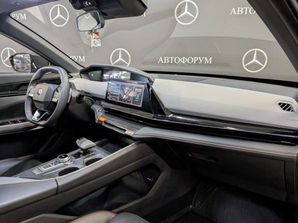 Changan UNI-V I с пробегом 2023 года, цена 2 100 000 рублей, 49263 км, лифтбек, Автокод Объявления