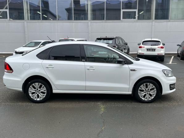 Volkswagen Polo V Рестайлинг с пробегом 2017 года, цена 910 000 рублей, 177697 км, седан, Автокод Объявления