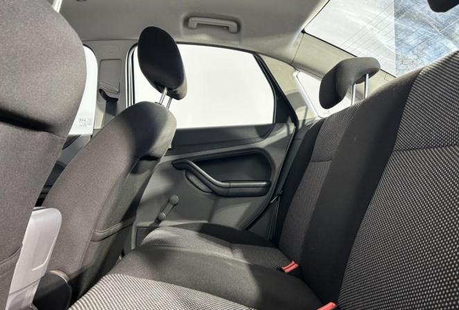 Ford Focus II Рестайлинг с пробегом 2009 года, цена 649 000 рублей, 185944 км, седан, Автокод Объявления