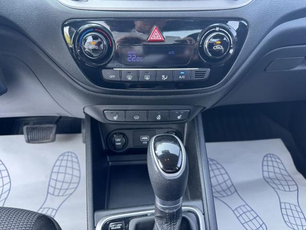 Hyundai Solaris II с пробегом 2019 года, цена 1 149 000 рублей, 183000 км, седан, Автокод Объявления