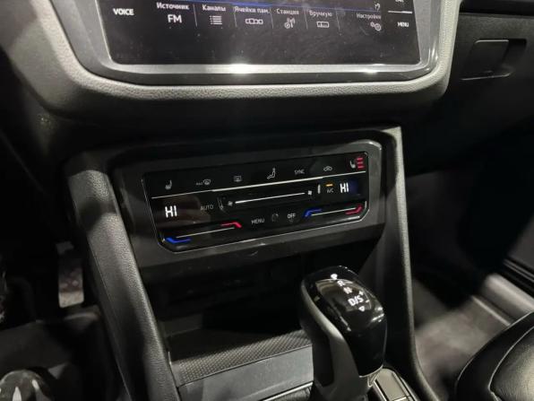 Volkswagen Tiguan II Рестайлинг с пробегом 2021 года, цена 3 090 000 рублей, 88823 км, внедорожник, Автокод Объявления