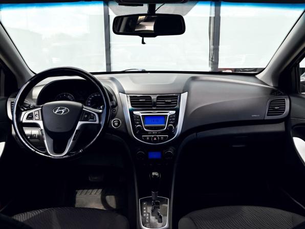 Hyundai Solaris I с пробегом 2013 года, цена 939 000 рублей, 155745 км, седан, Автокод Объявления