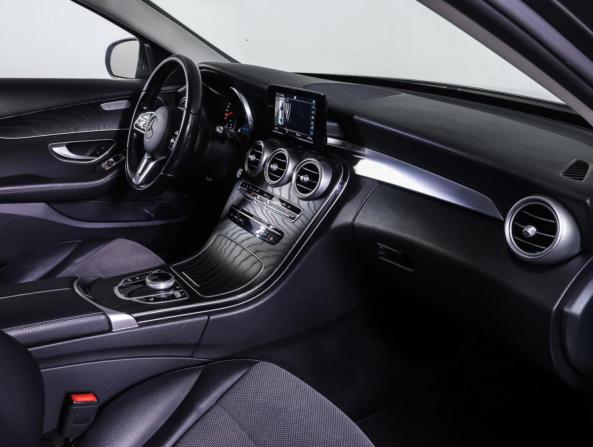 Mercedes-Benz C-Класс IV (W205) Рестайлинг с пробегом 2019 года, цена 2 550 000 рублей, 88319 км, седан, Автокод Объявления