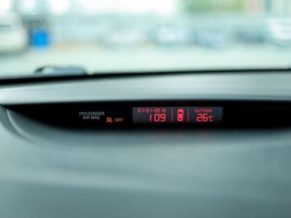 Kia Ceed II Рестайлинг с пробегом 2017 года, цена 1 289 000 рублей, 122300 км, универсал, Автокод Объявления