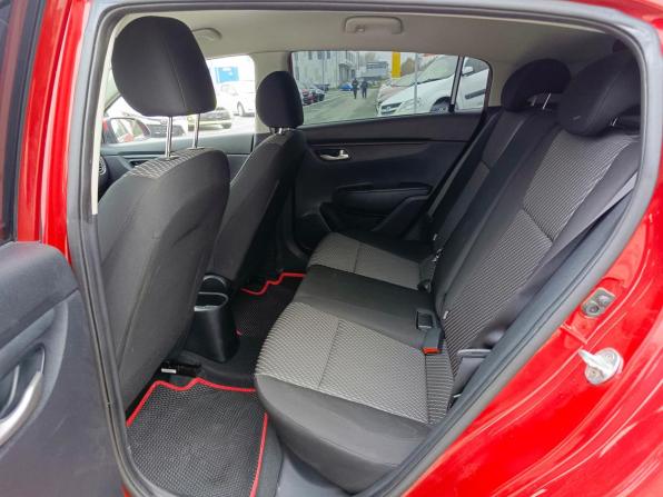 Kia Rio IV с пробегом 2017 года, цена 1 499 995 рублей, 82877 км, хэтчбек, Автокод Объявления