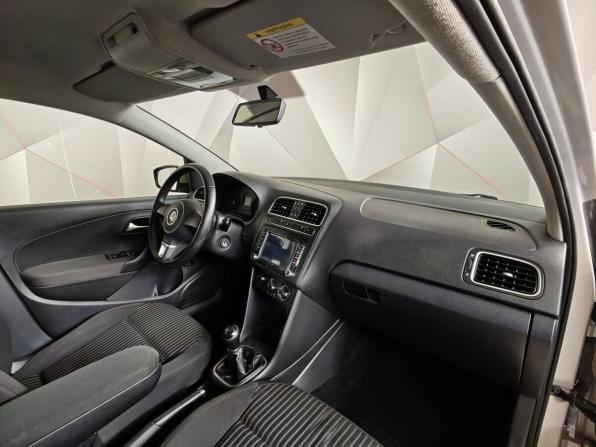 Volkswagen Polo V с пробегом 2012 года, цена 693 000 рублей, 209618 км, седан, Автокод Объявления