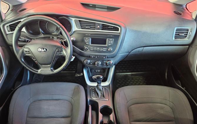 Kia Ceed II Рестайлинг с пробегом 2018 года, цена 1 225 000 рублей, 104000 км, хэтчбек, Автокод Объявления