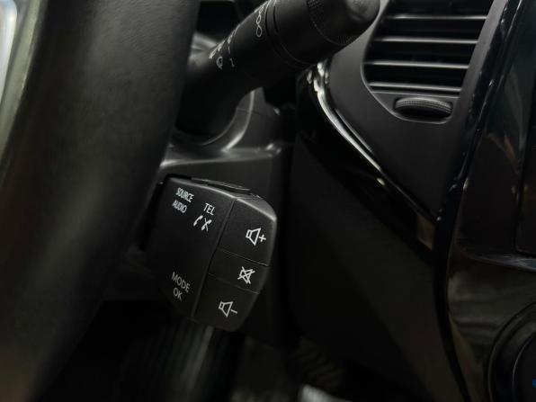 Renault Kaptur I Рестайлинг с пробегом 2020 года, цена 1 490 000 рублей, 53077 км, внедорожник, Автокод Объявления