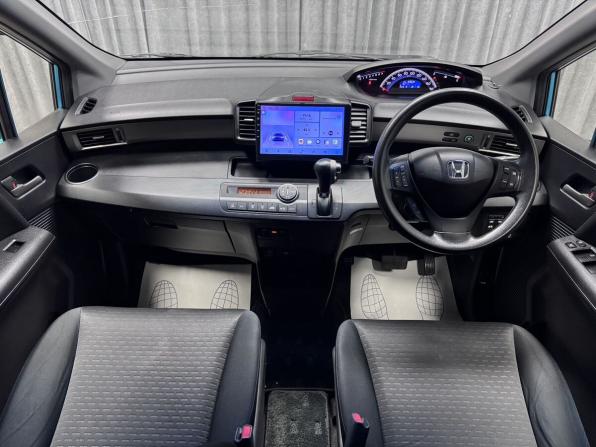Honda Freed I Рестайлинг с пробегом 2012 года, цена 1 250 000 рублей, 159534 км, компактвэн, Автокод Объявления